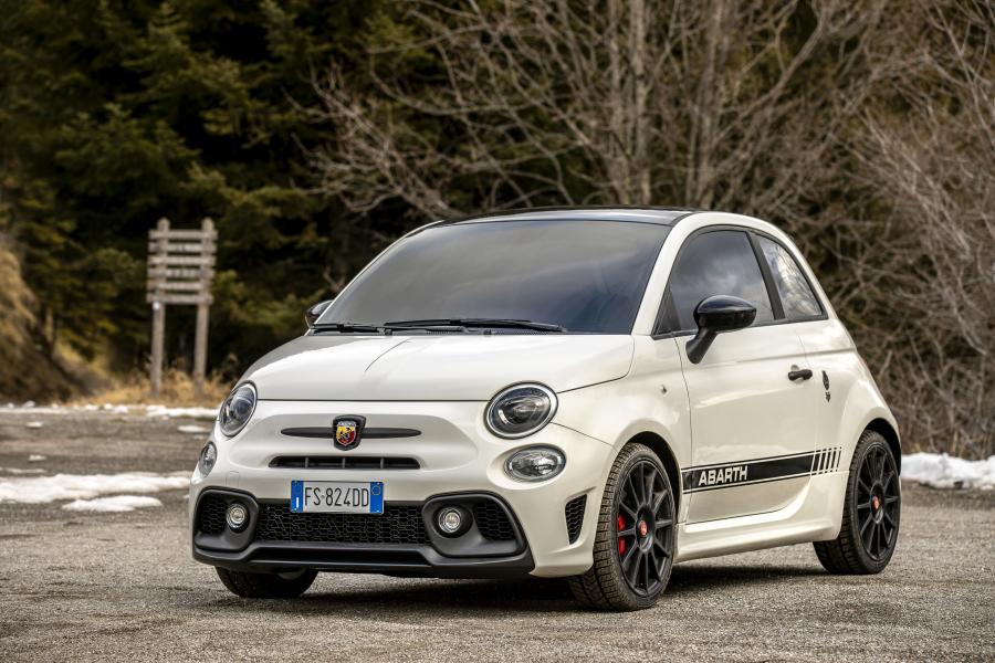  Abarth 595 Competizione 70esimo Anniversario (312) 2019 года  (фото 1 из 24)